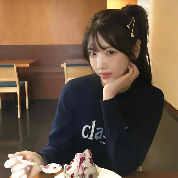 女人在家